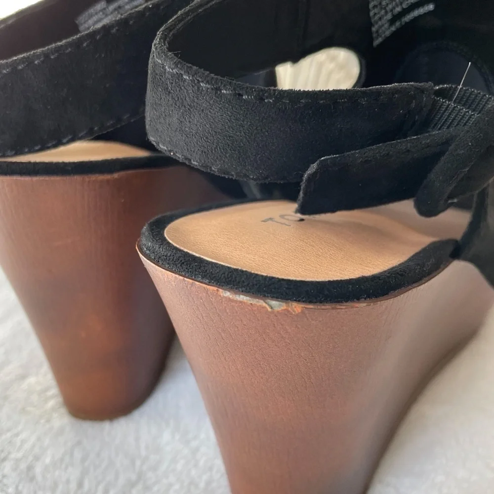 Torrid Black Platform Heel Sandals